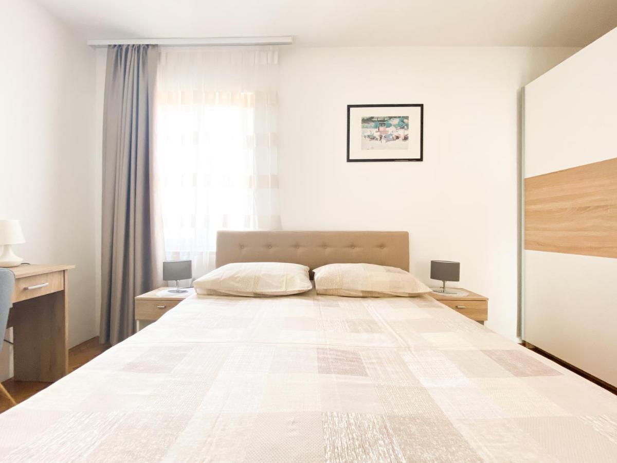 Apartment Centener Rovinj Exterior photo