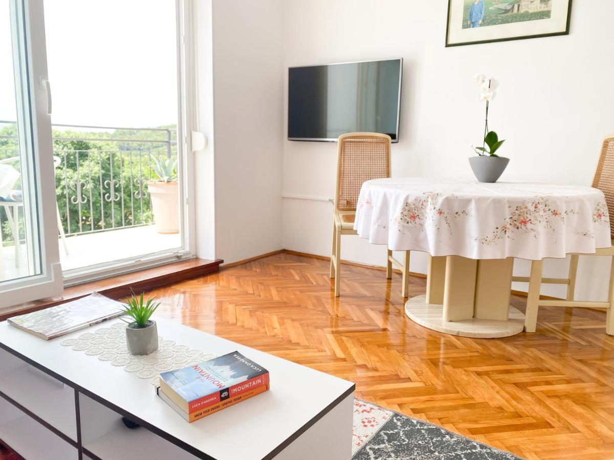 Apartment Centener Rovinj Exterior photo