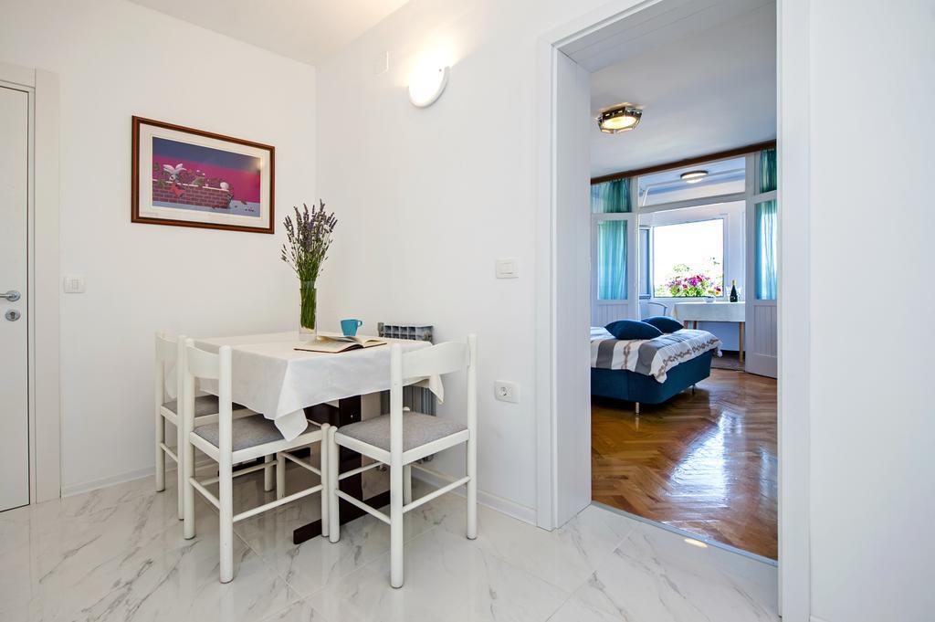 Apartment Centener Rovinj Exterior photo