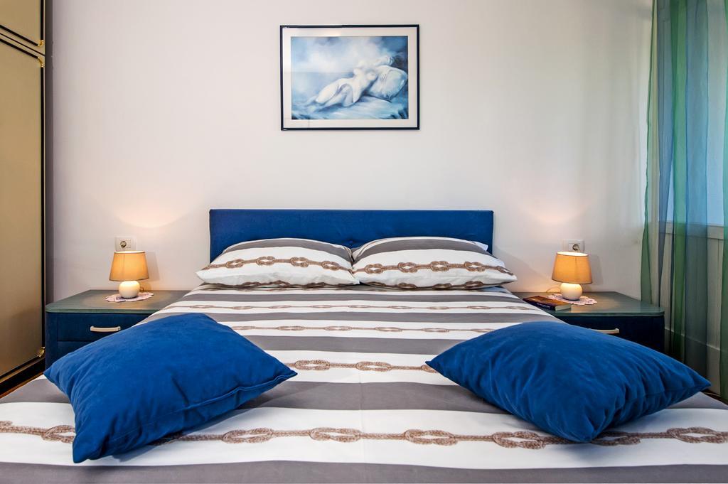 Apartment Centener Rovinj Exterior photo